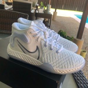 Nike KD trey 5 VIII white and royal tint